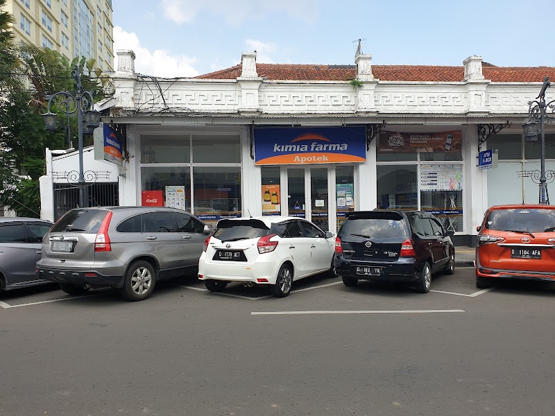 Apotek Kimia Farma 10 Braga
