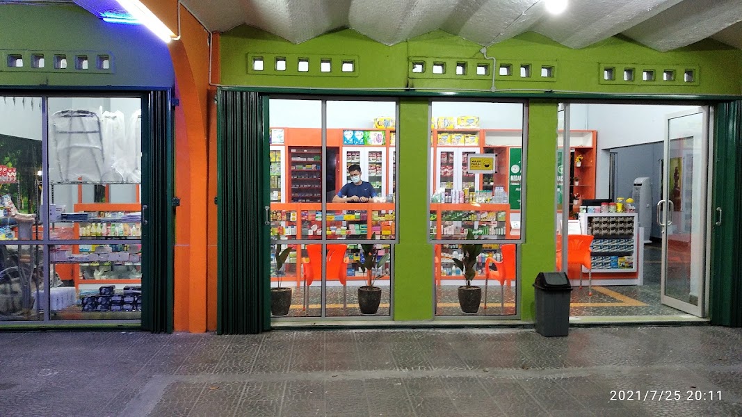 APOTEK MEDAN CENTRAL CARE PHARMACY