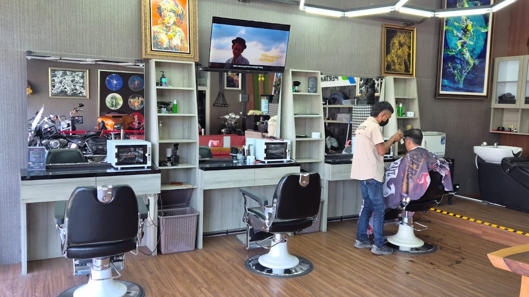 BARBER & GARAGE CHIGANOZ