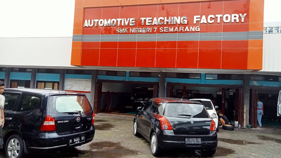 BENGKEL MOBIL DM Motor semarang