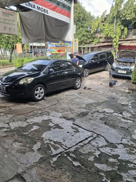 Bengkel Mobil Lina