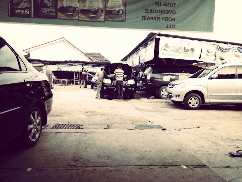 Bengkel Mobil Teras Auto