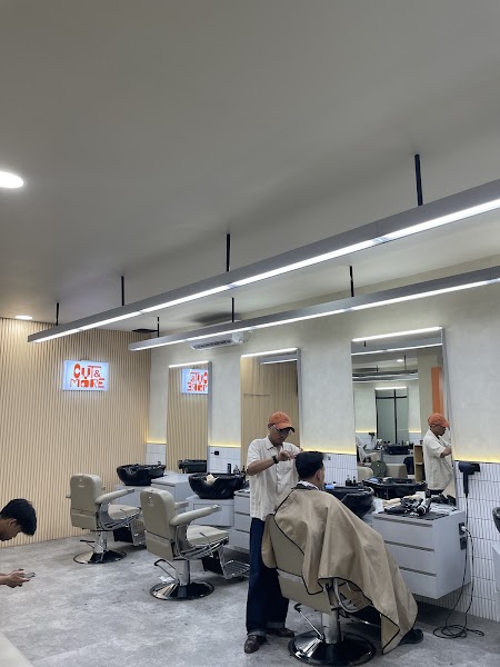 Cut & More Barbershop