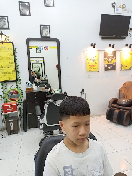 GIOVANI Barbershop Karya