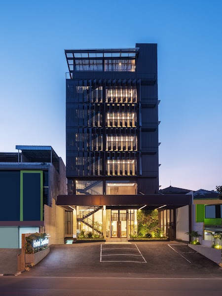 Hotel Santika Pasirkaliki - Bandung