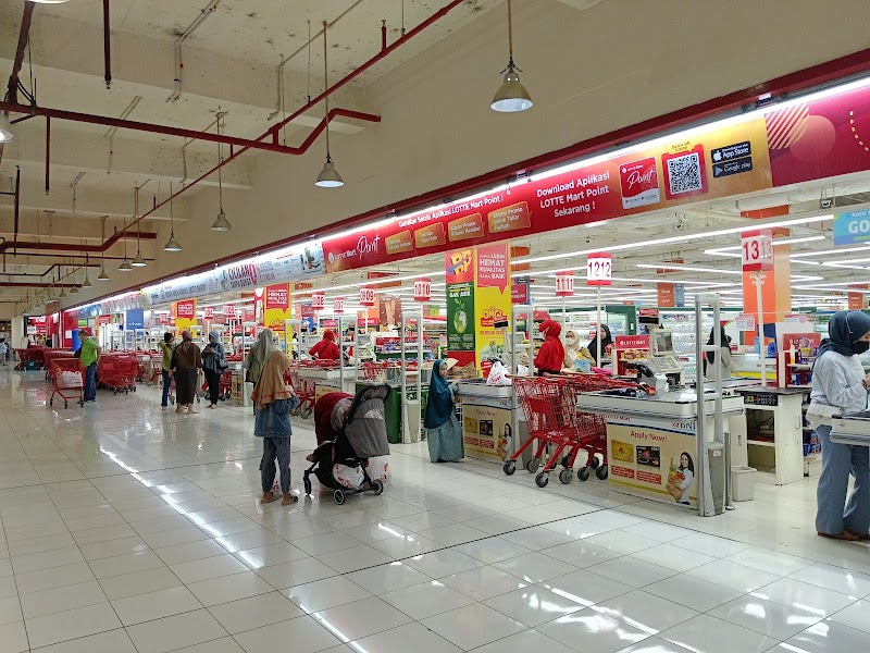 LOTTE MART PANAKKUKANG