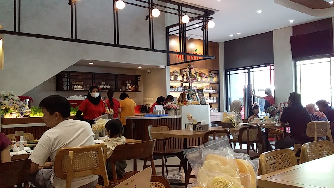 Mlinjo Cafe and Resto Semarang