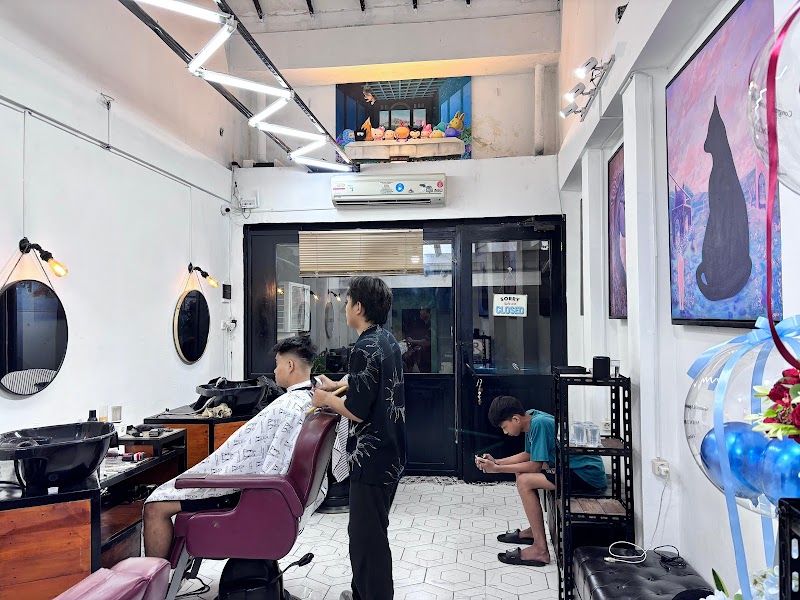 MOENCUT BARBERSHOP