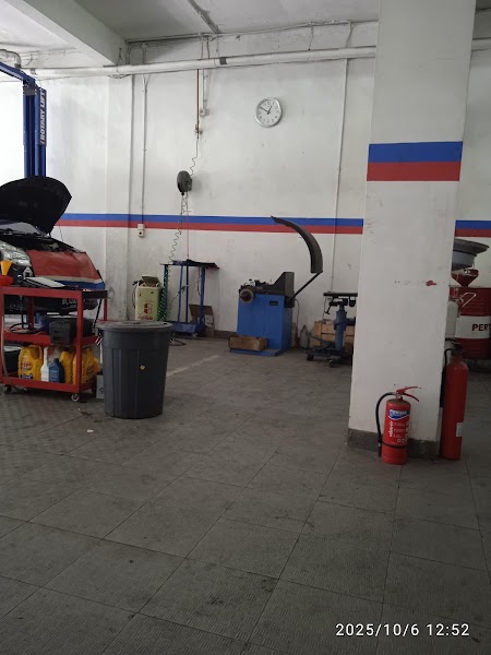OtoXpert Medan - Bengkel Mobil Terdekat Terpercaya Promo Servis Ganti Oli Aki Ban Rem Servis Berkala Spooring Balancing AC