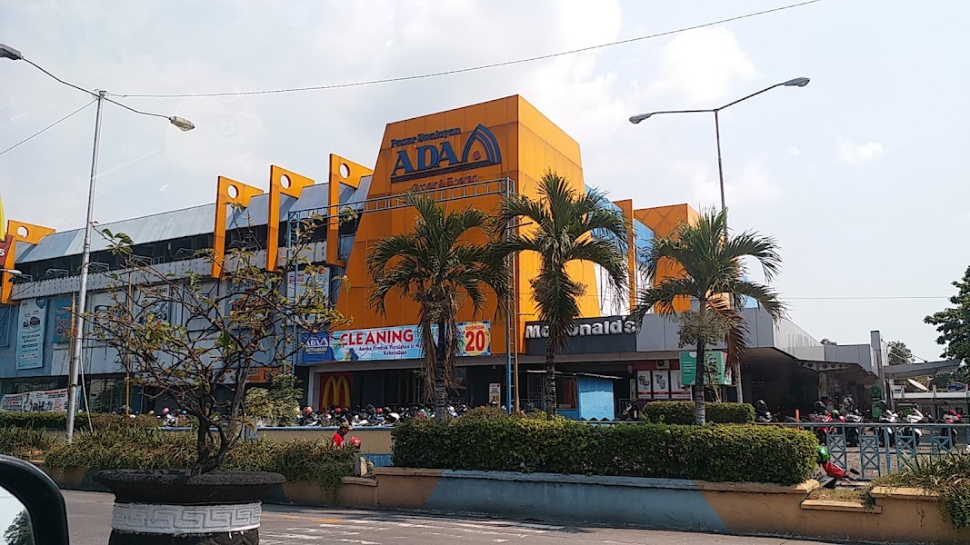 Pasar Swalayan ADA Setia Budi Banyumanik