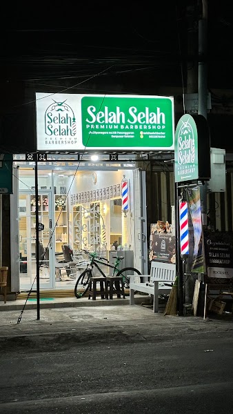 Selah Selah Barbershop (Sesetan)