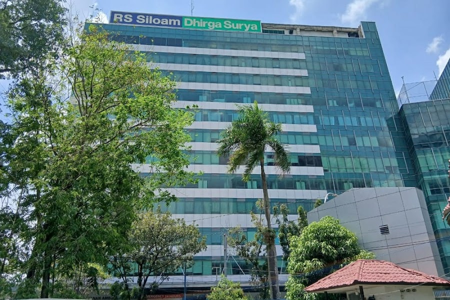 Siloam Hospitals Dhirga Surya - Medan