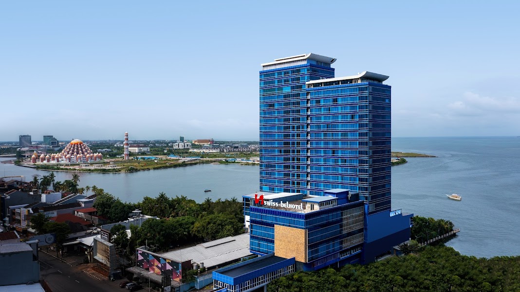 Swiss-Belhotel Waterfront Makassar