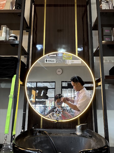 WiZZ Barbershop